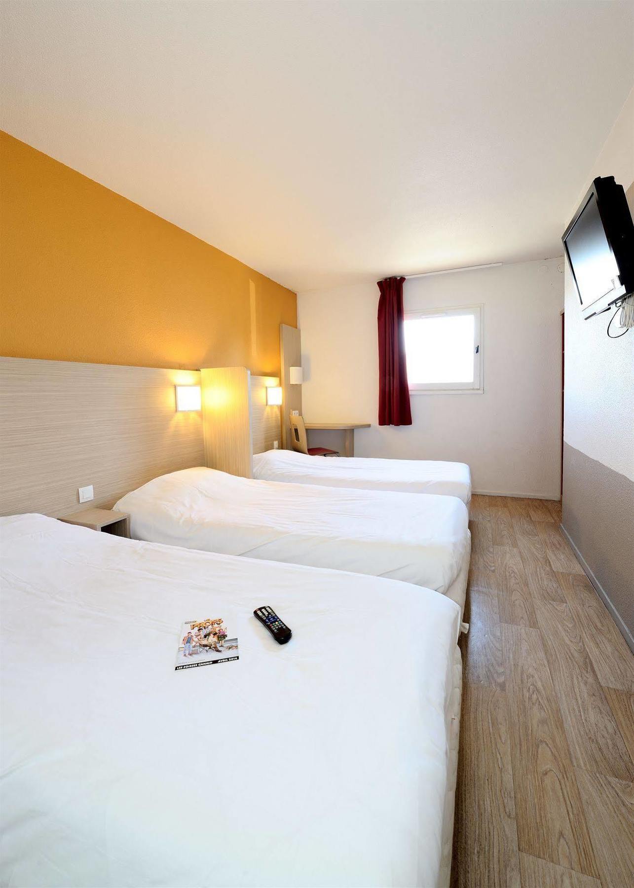 Hotel Kennedy Parc Des Expositions Tarbes Dış mekan fotoğraf