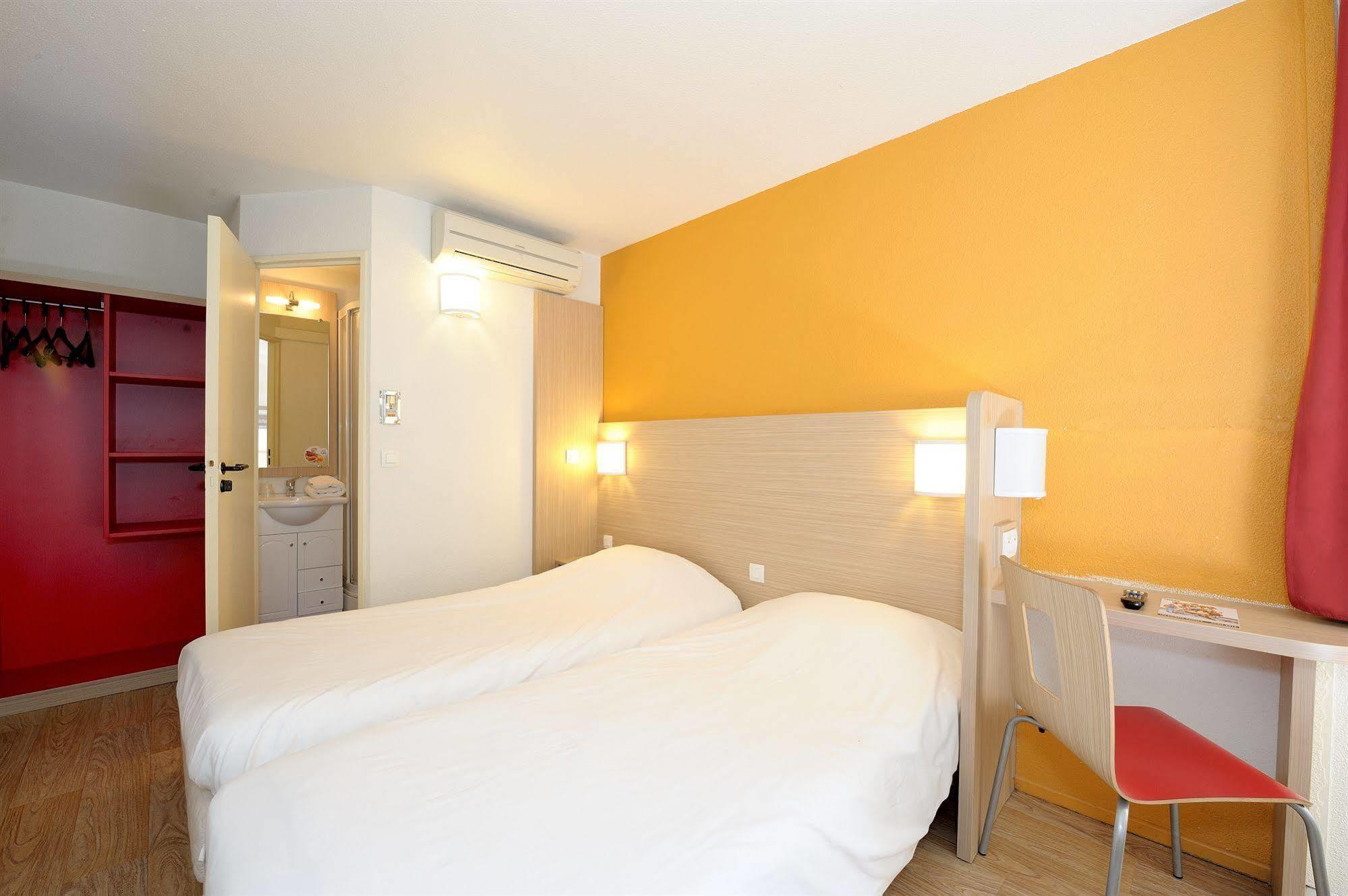 Hotel Kennedy Parc Des Expositions Tarbes Dış mekan fotoğraf